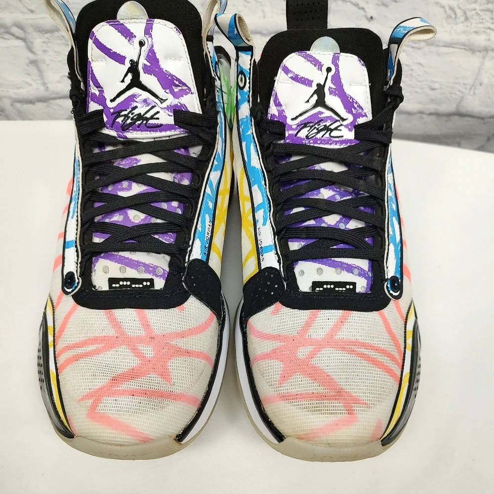 Nike Air Jordan XXXIV Zion Williamson Coloring Book 10 - Picture 4 of 8